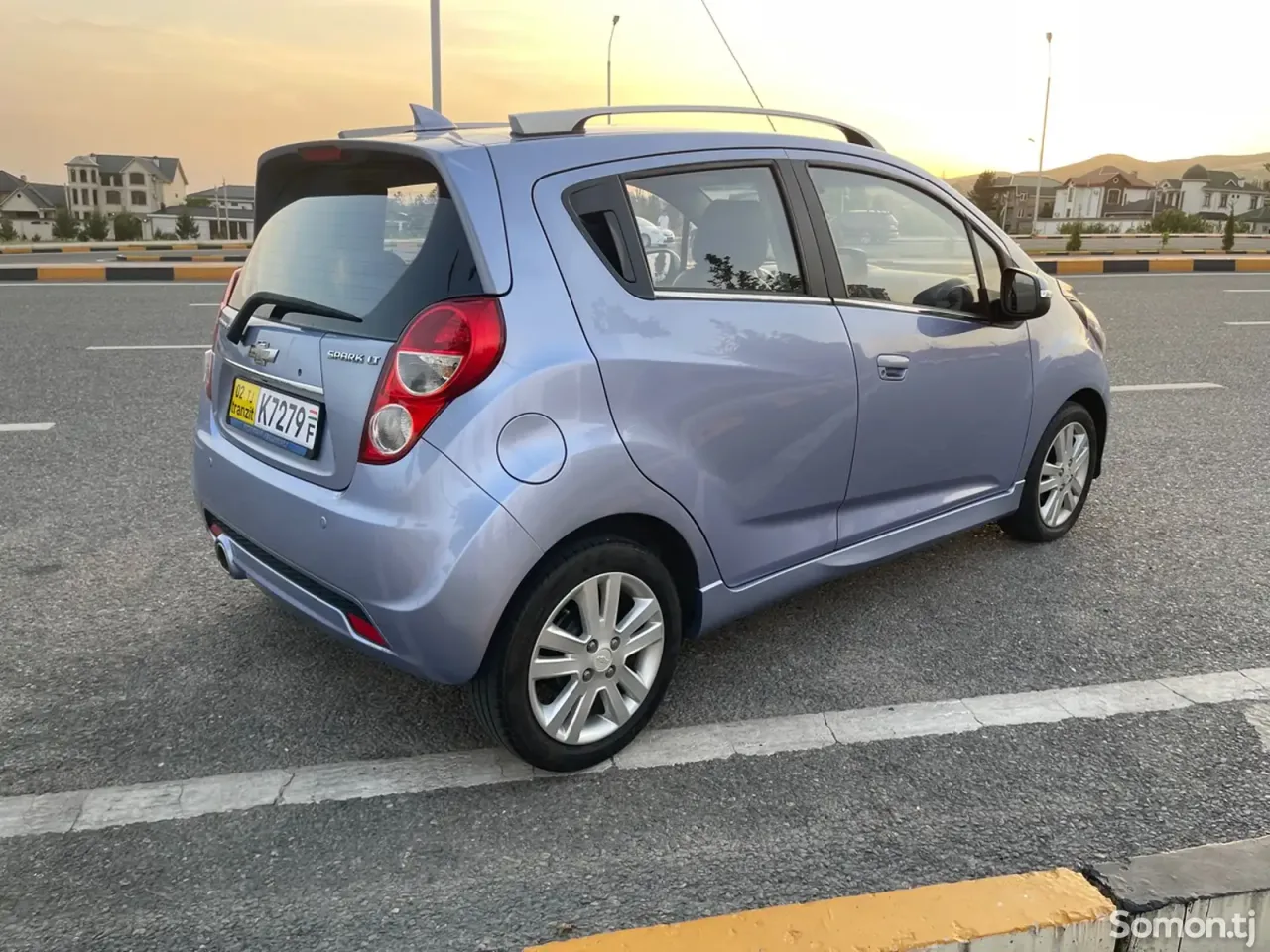 Chevrolet Spark 2014 · 1.0 AT