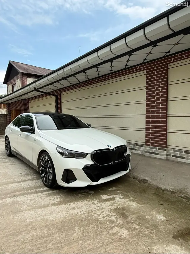 BMW 5 series 2024 · 2.0 AT