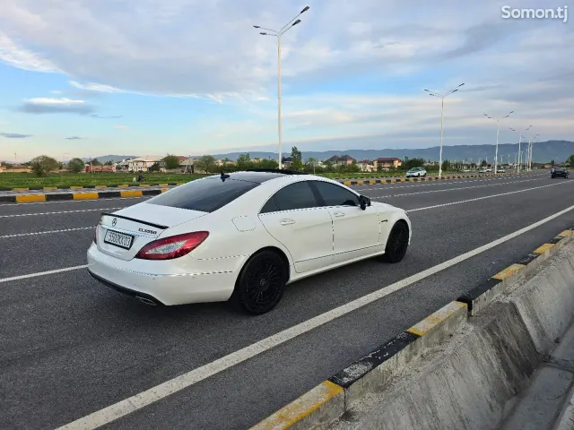 Mercedes-Benz CLS class 2015 · 2.5 AT