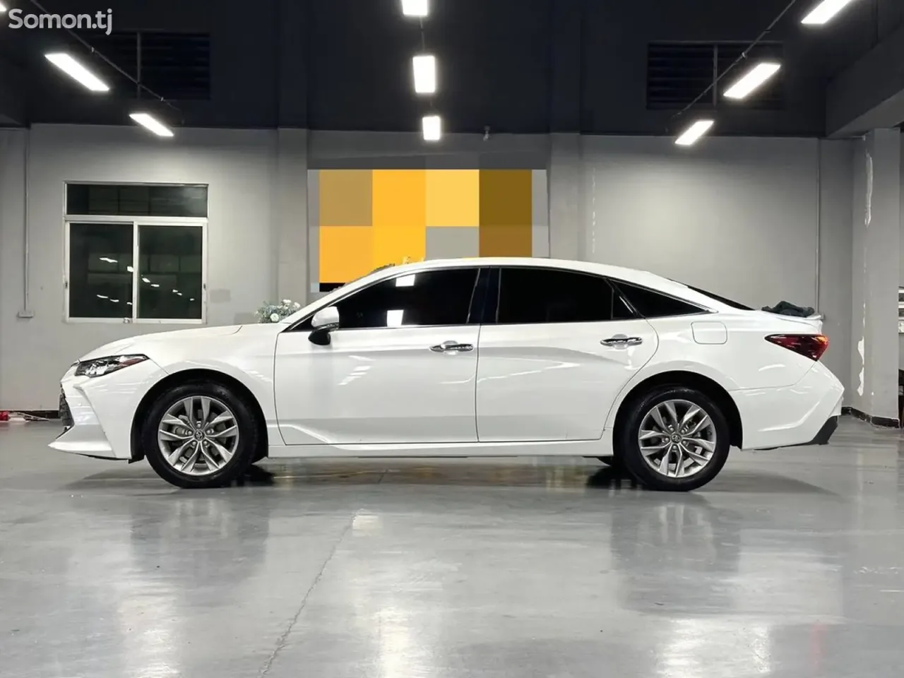 Toyota Avalon 2021 · 2.5 AT