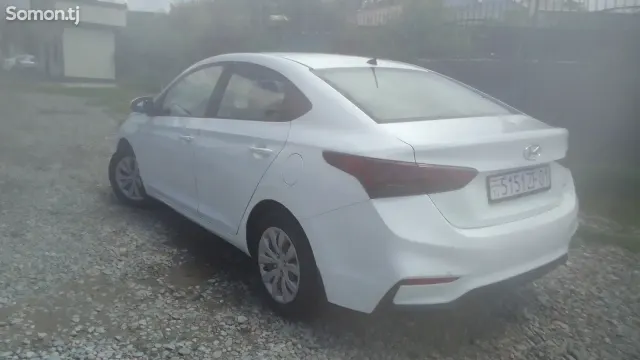 Hyundai Accent 2018 · 1.6 AT