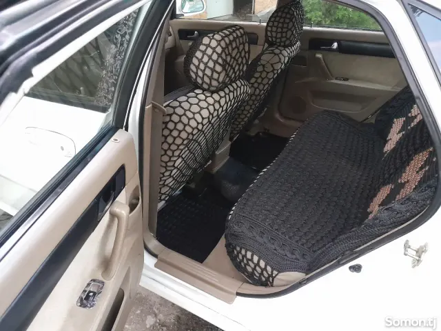 Chevrolet Lacetti 2005 · 1.6 MT