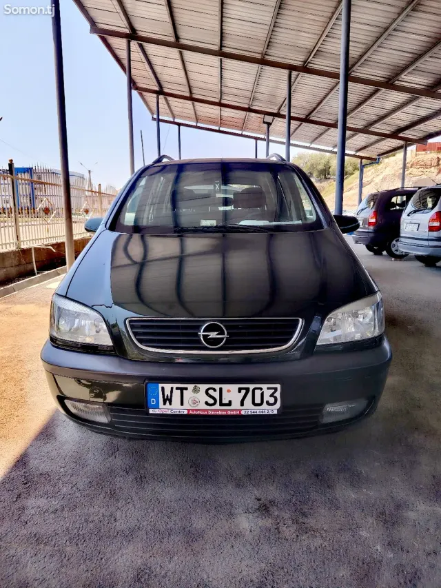 Opel Zafira 2001 · 1.6 MT