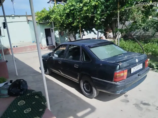 Opel Vectra A 1995 · 1.8 MT