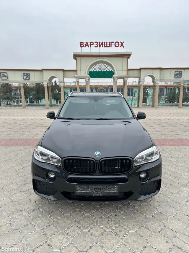 BMW X5 2014 · 3.0 AT