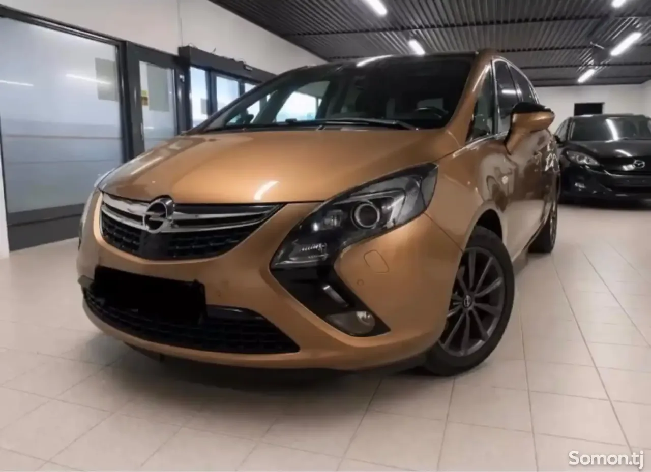 Opel Zafira 2015 · 1.4 AT