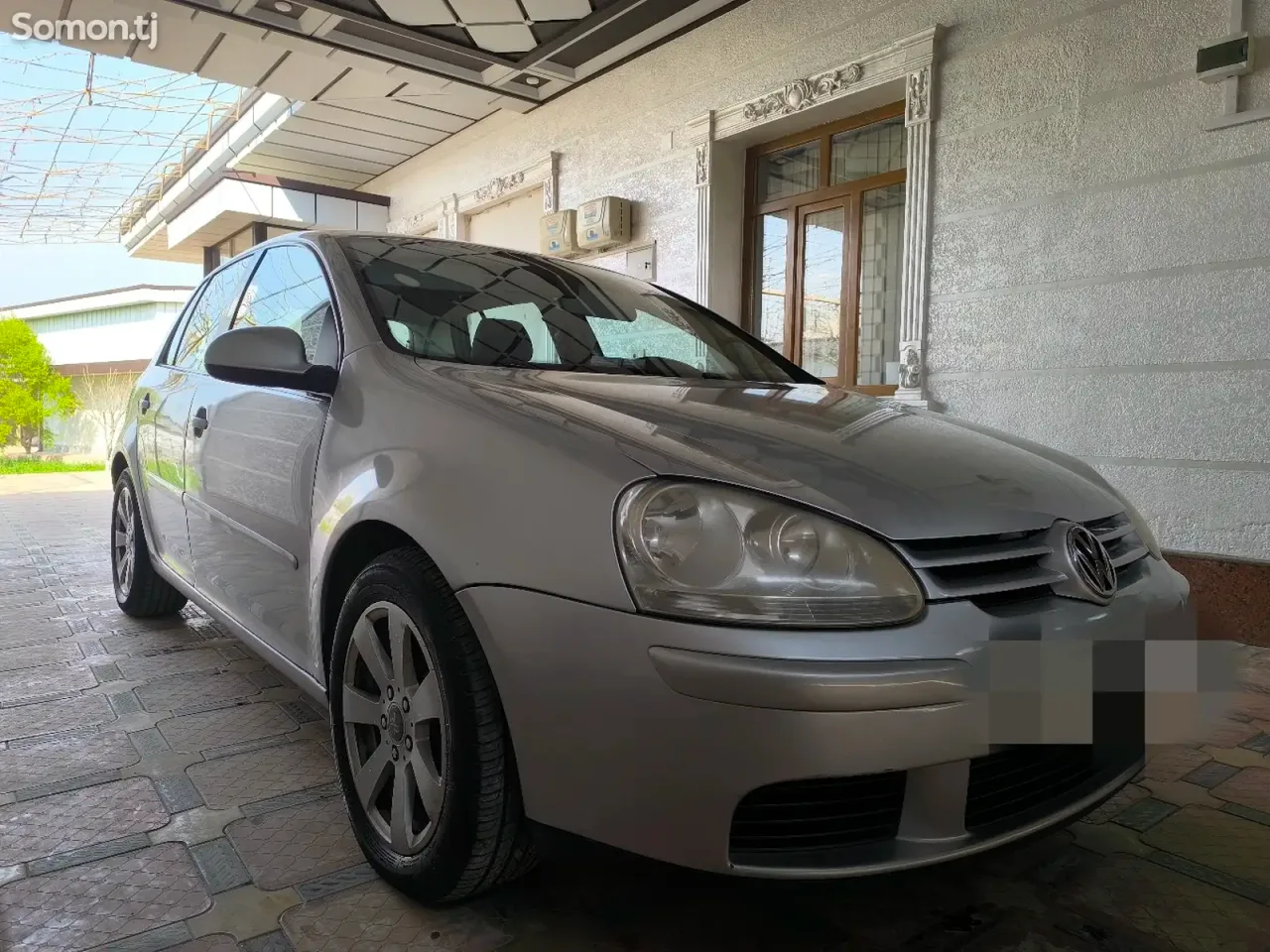 Volkswagen Golf 2007 · 1.6 MT