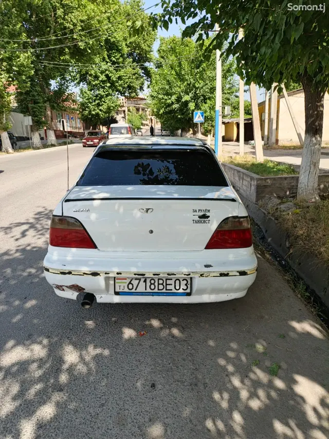 Daewoo Nexia 1994 · 1.6 MT