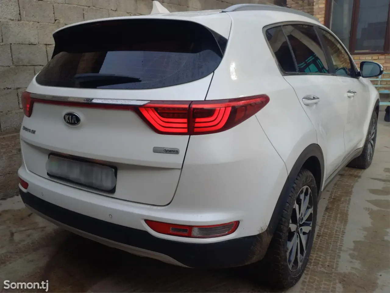 Kia Sportage 2015 · 1.7 AT