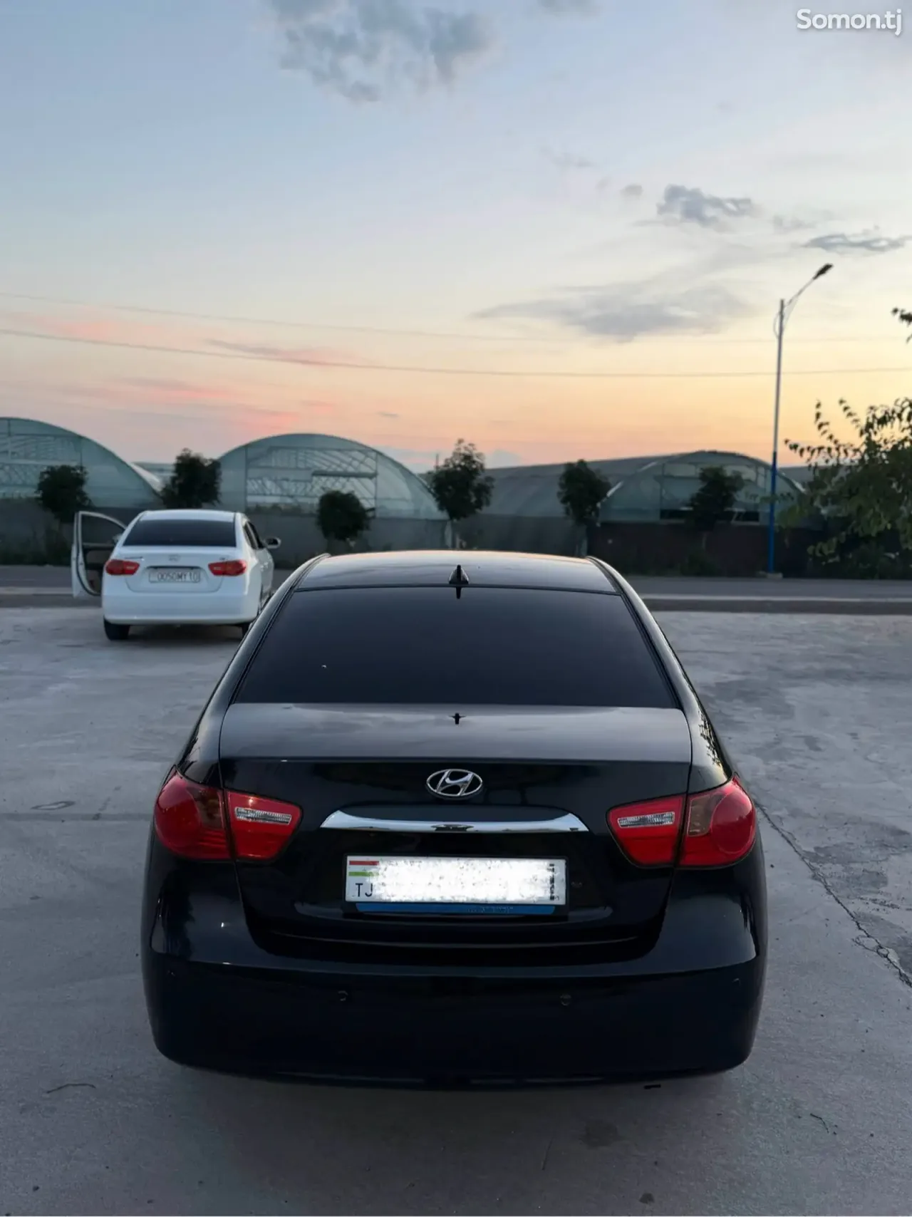 Hyundai Avante 2010 · 1.6 AT