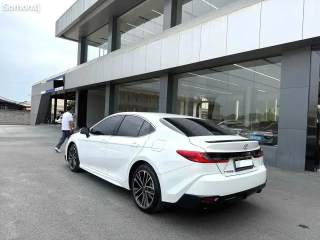 Toyota Camry 2025 · 2.5 AT