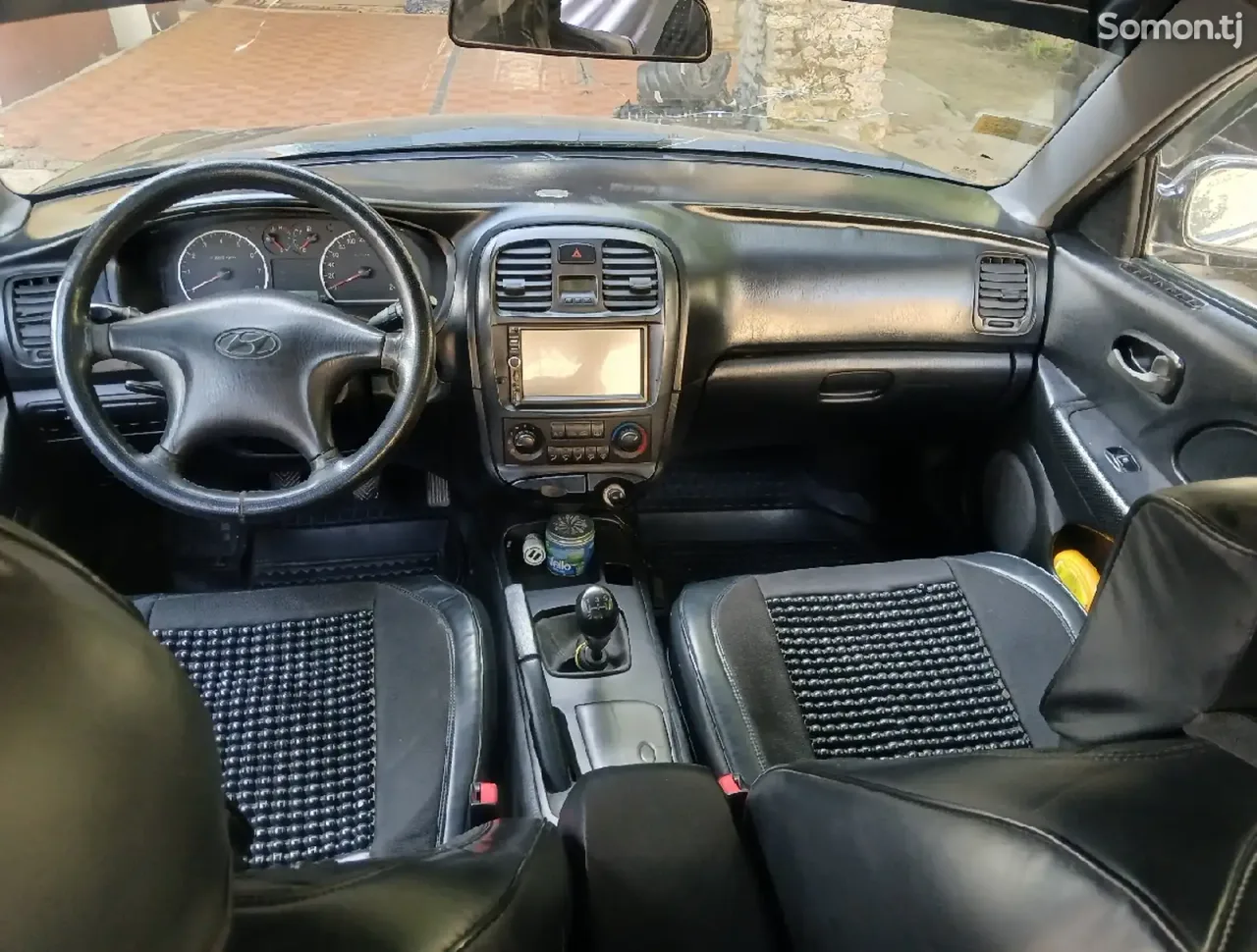 Hyundai Avante 2003 · 1.8 MT