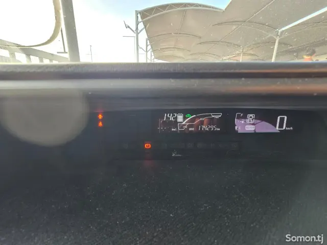 Toyota Aqua 2015 · 1.5 AT