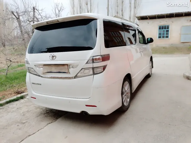 Toyota Vellfire 2014 · 2.4 AT