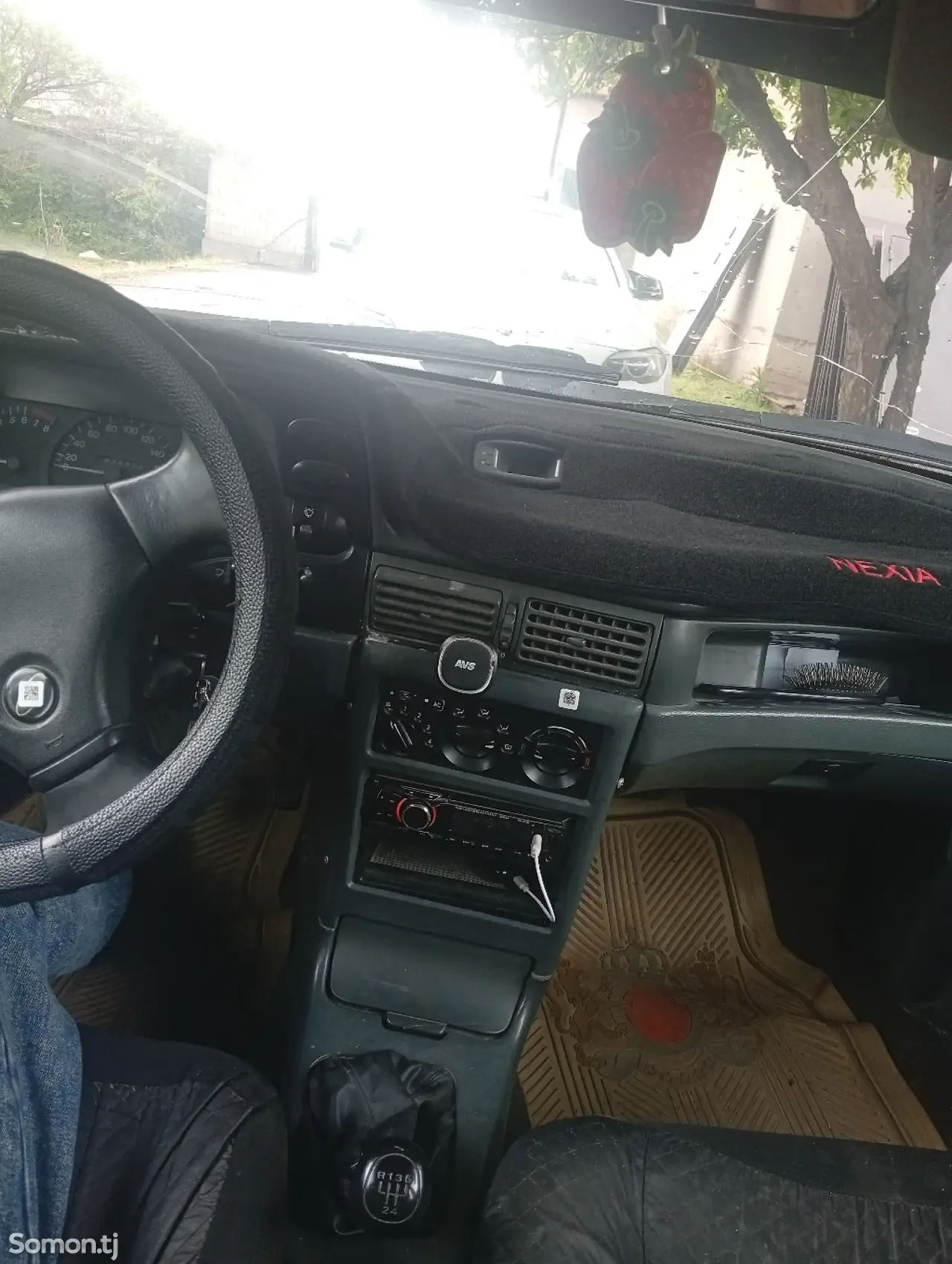 Daewoo Nexia 1995 · 1.6 MT