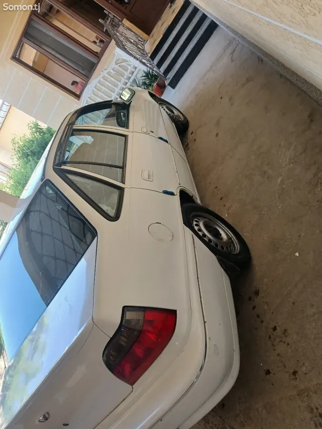 Daewoo Nexia 1999 · 1.5 MT