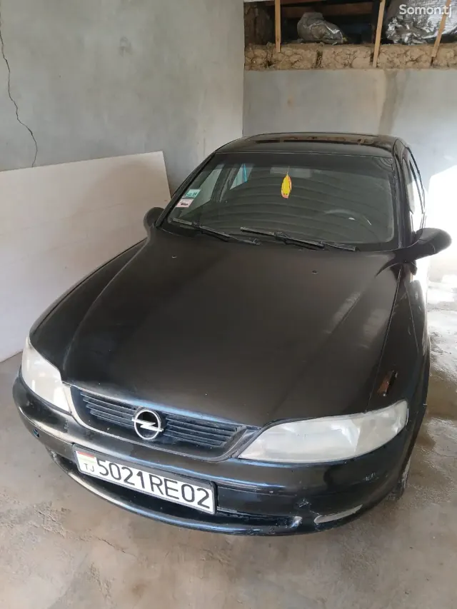 Opel Vectra B 1997 · 1.6 MT