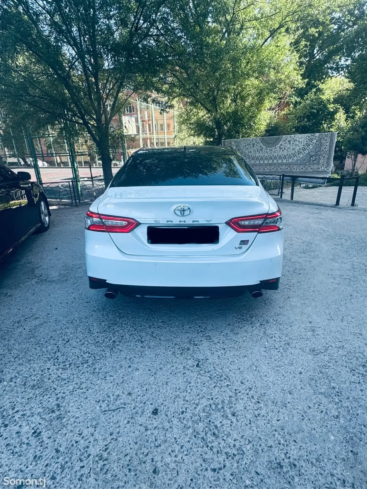 Toyota Camry 2018 · 3.5 AT