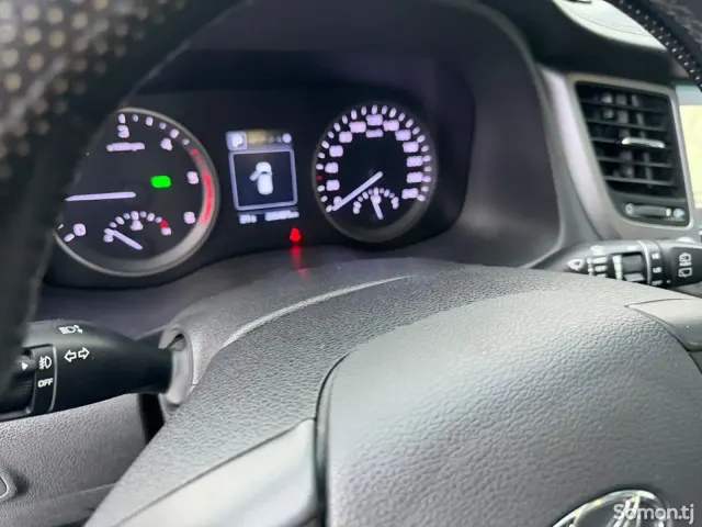 Hyundai Tucson 2015 · 2.0 AT