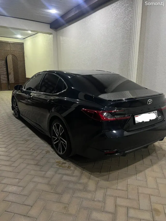 Toyota Camry 2025 · 2.0 AT