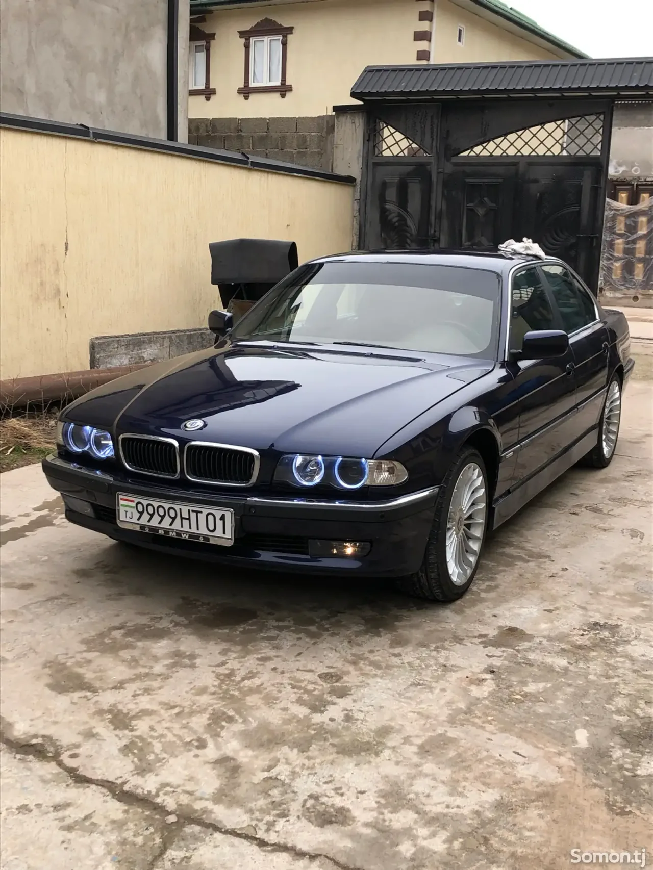 BMW 7 series 2000 · 2.8 AT