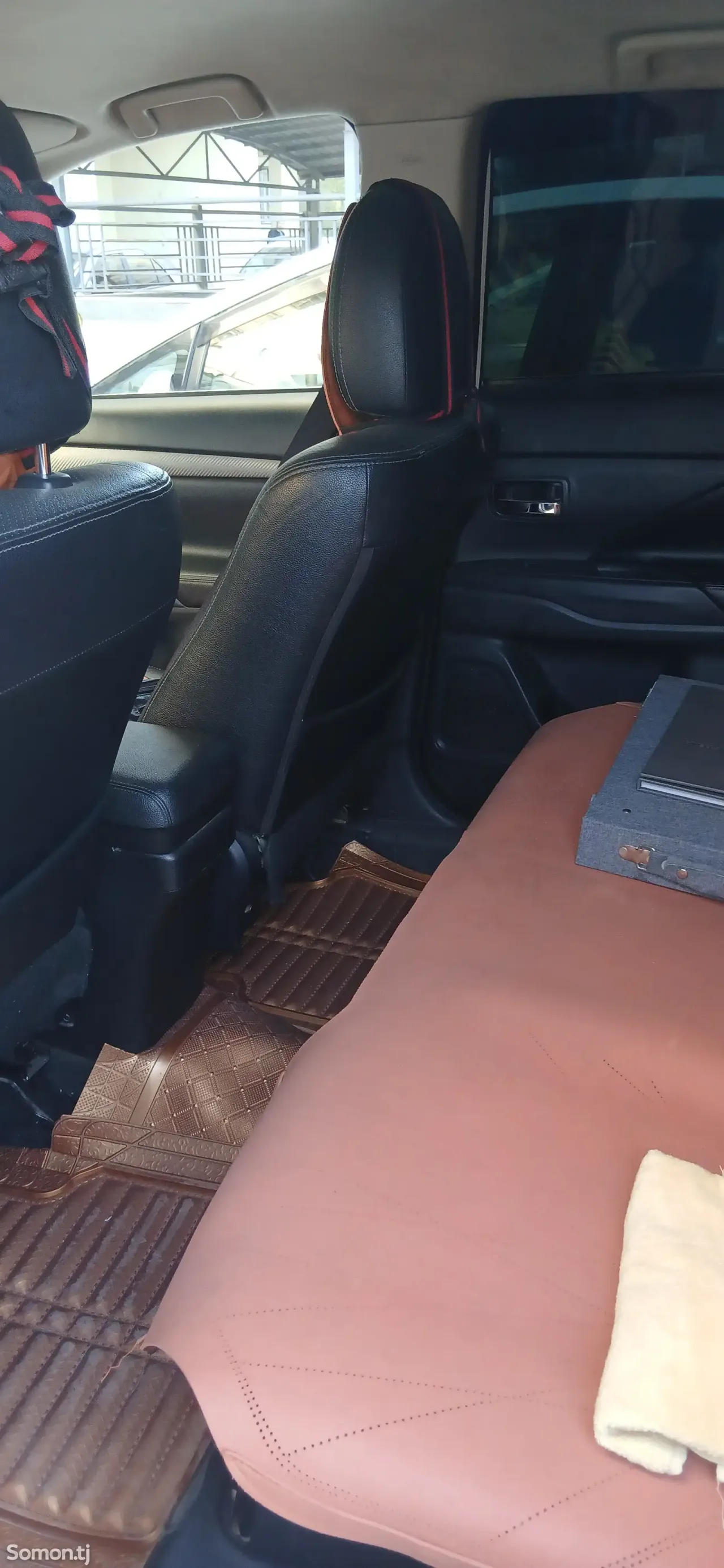 Mitsubishi Outlander 2014 · 3.0 AT