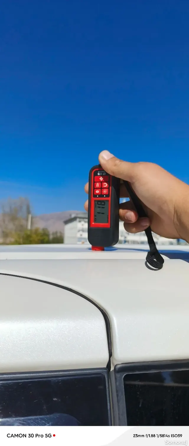Toyota Voxy 2014 · 2.0 AT