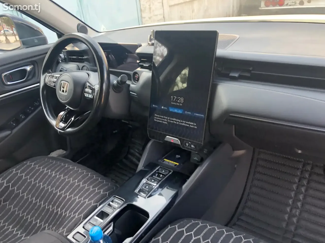 Honda eNP2 2023 · AT