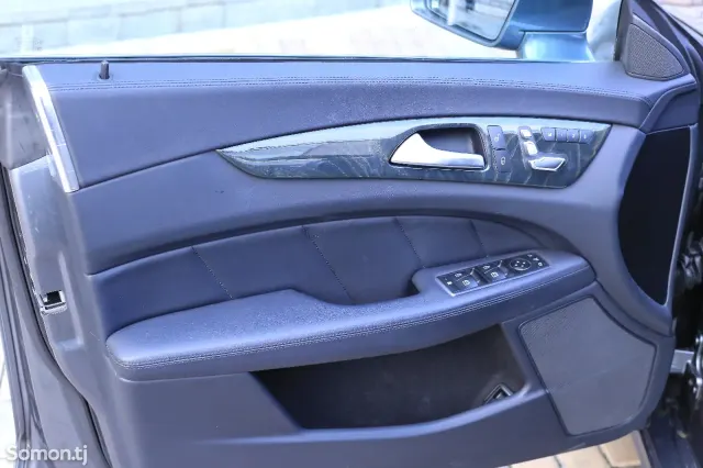 Mercedes-Benz CLS class 2016 · 2.5 AT