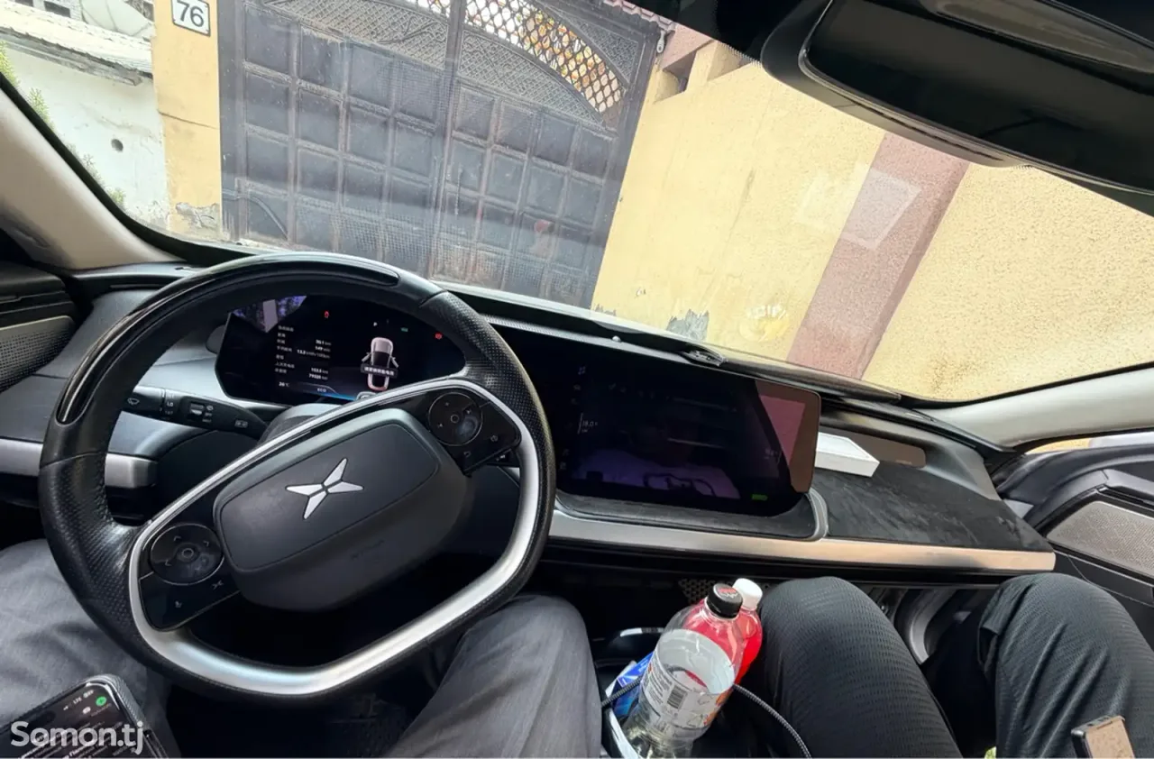 Xpeng P7 2024 · CVT