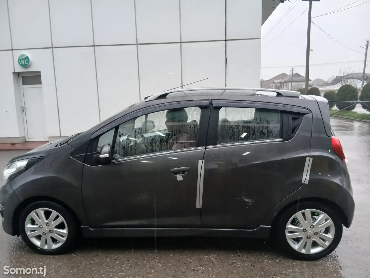 Chevrolet Spark 2014 · 1.0 AT
