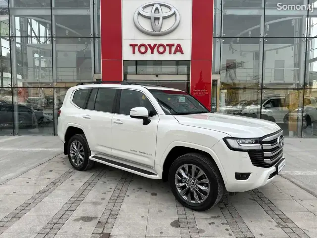 Toyota Land Cruiser 2025 · 3.5 AT