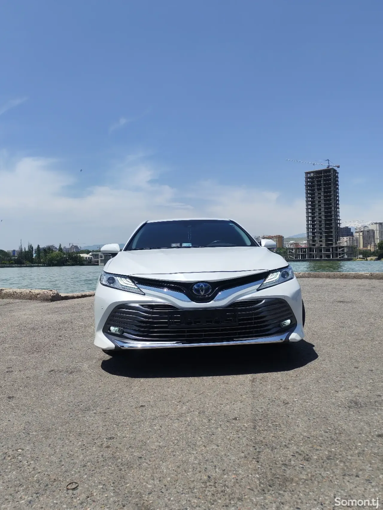 Toyota Camry 2021 · 2.5 AT