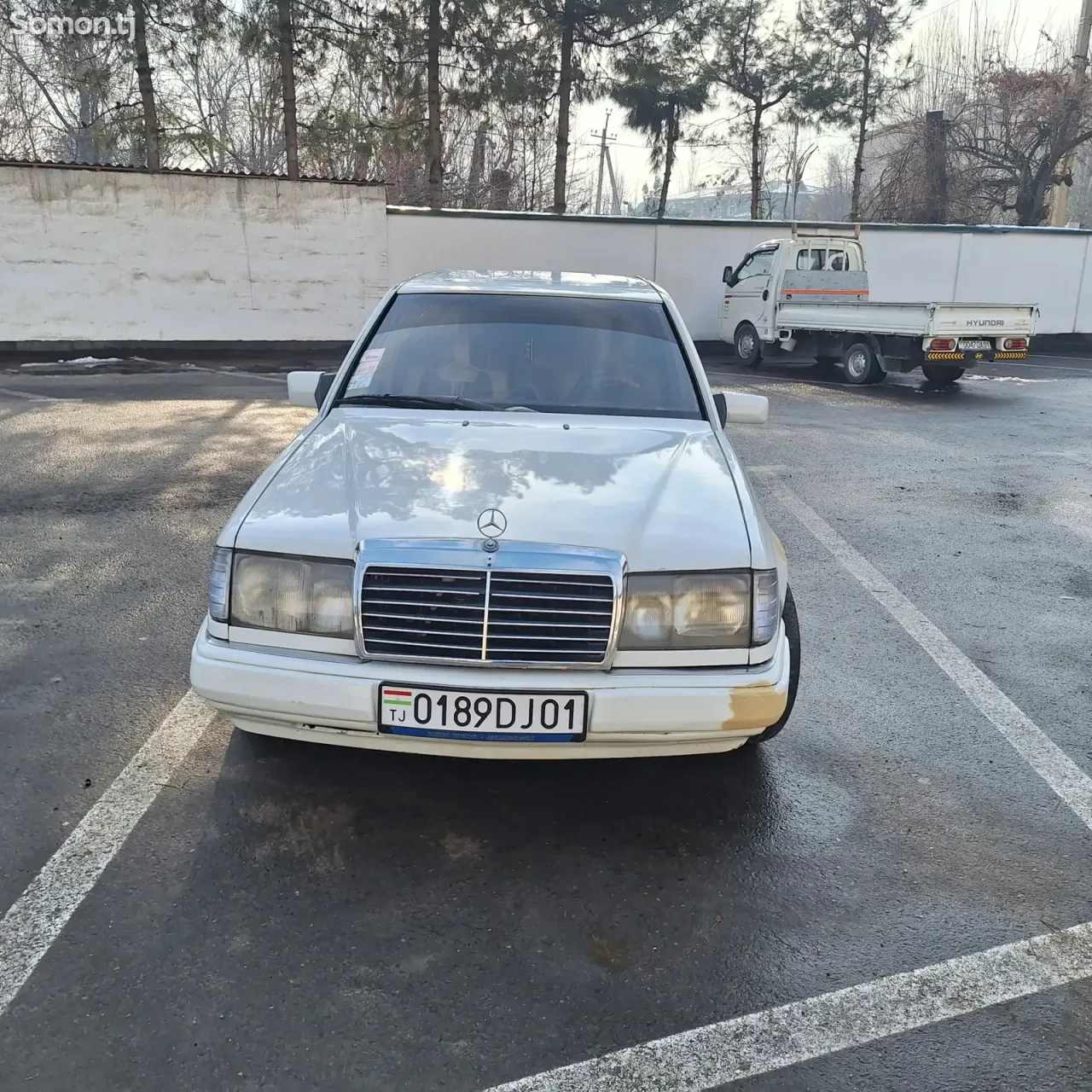 Mercedes-Benz W124 1990 · 2.0 MT