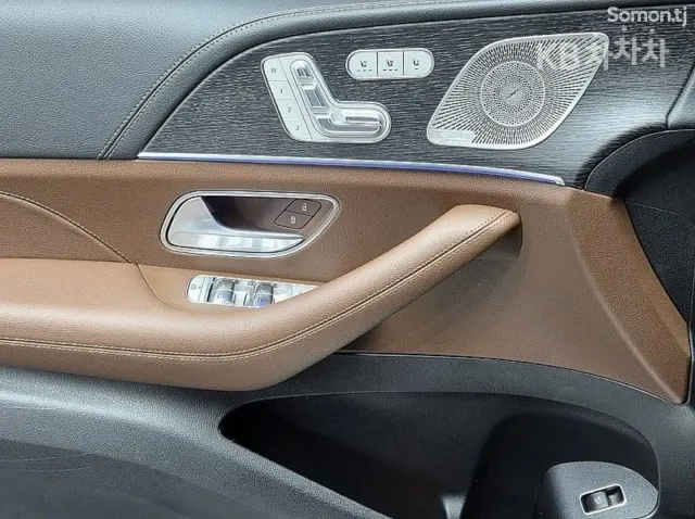Mercedes-Benz GLS 2025 · 3.0 AT