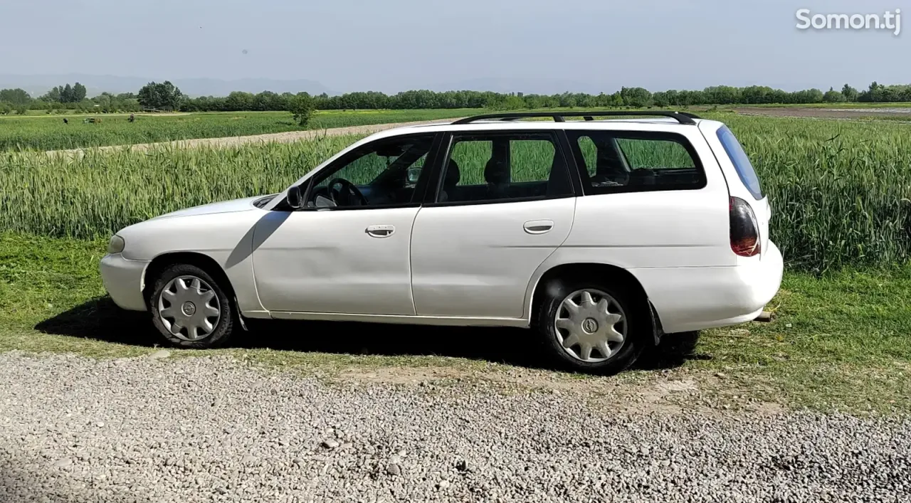 Daewoo Nubira 1997 · 1.6 MT