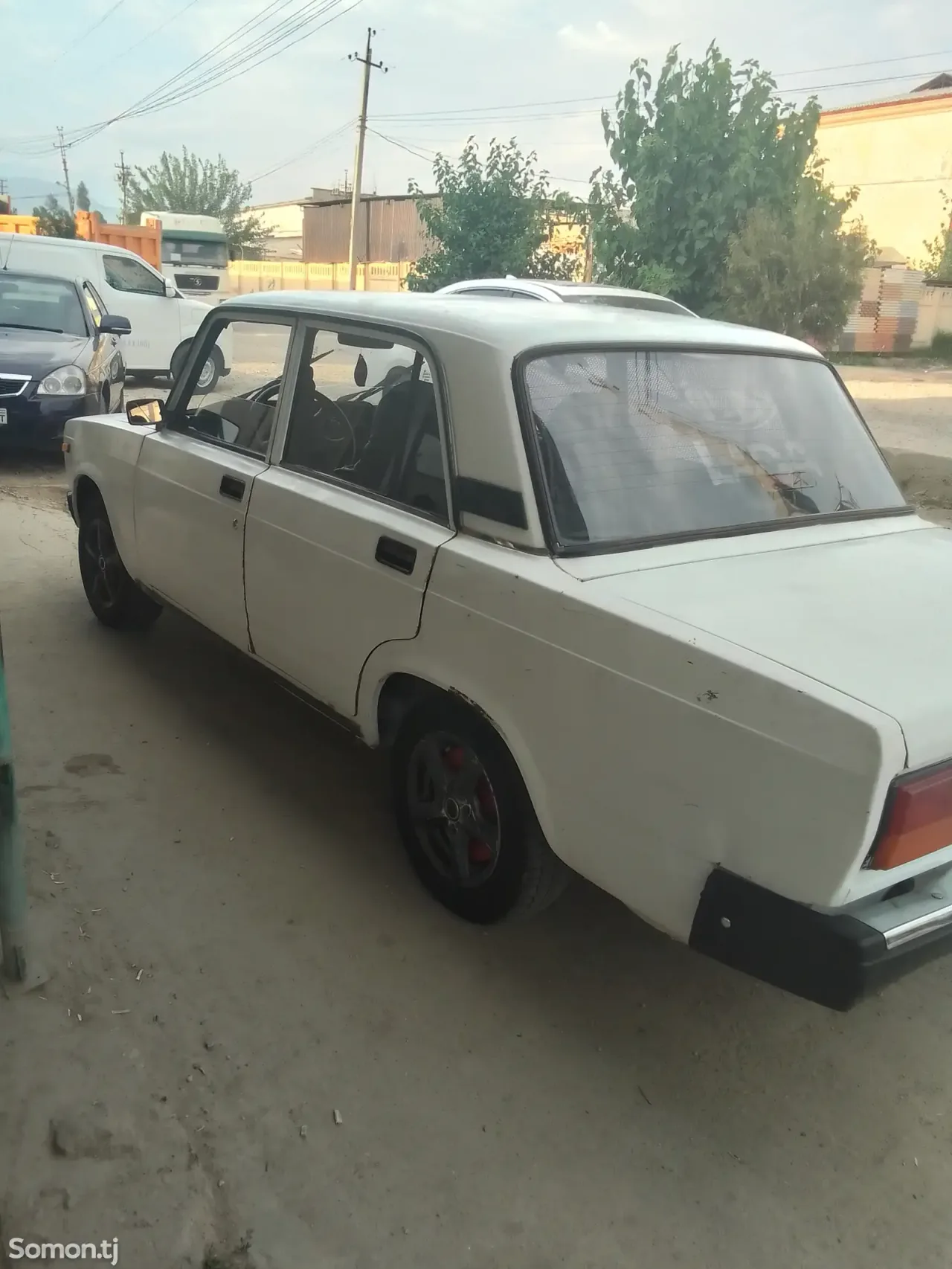 Lada (ВАЗ) 2107 2005 · 0.6 MT