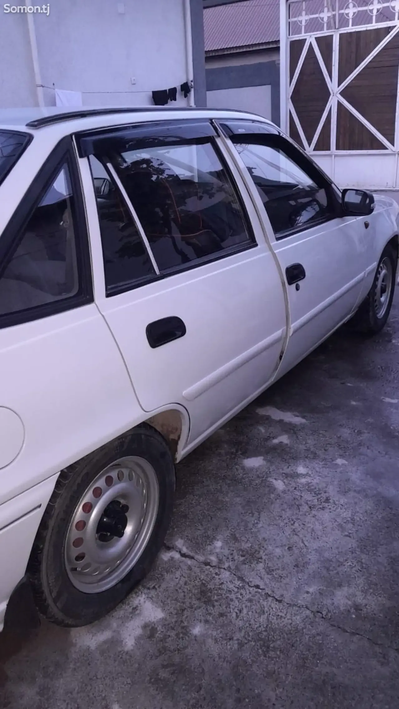 Daewoo Nexia 2002 · 1.6 MT