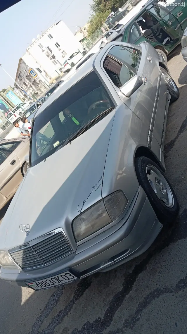 Mercedes-Benz C class 1995 · 1.8 MT