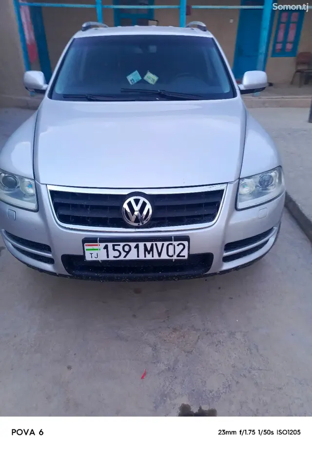 Volkswagen Touareg 2006 · 2.2 AT