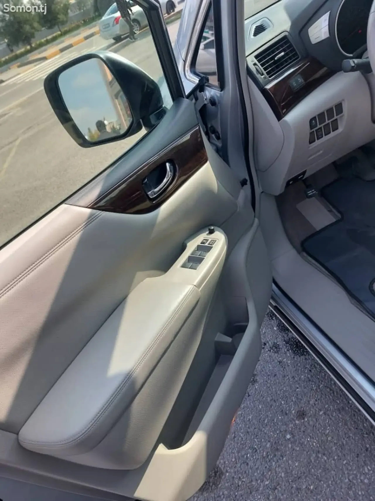 Nissan Quest 2017 · 3.5 AT