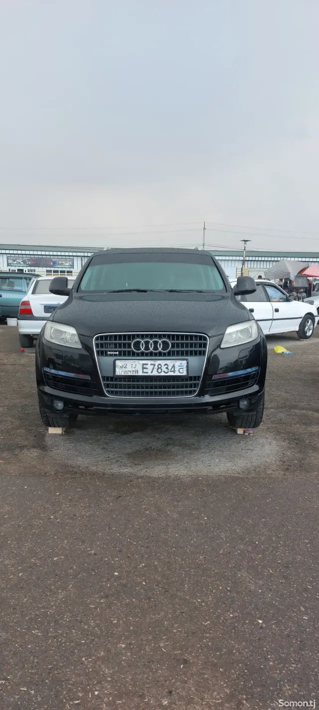 Audi Q7 2007 · 4.2 AT