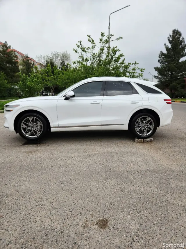 Hyundai Genesis 2024 · 2.5 AT