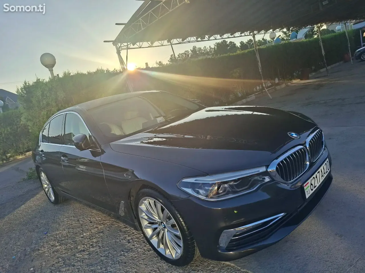 BMW 5 series 2017 · 2.0 AT