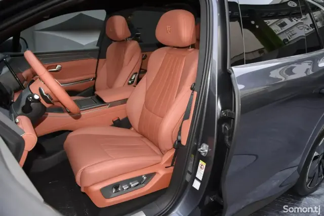 BYD Tang 2025 · AMT