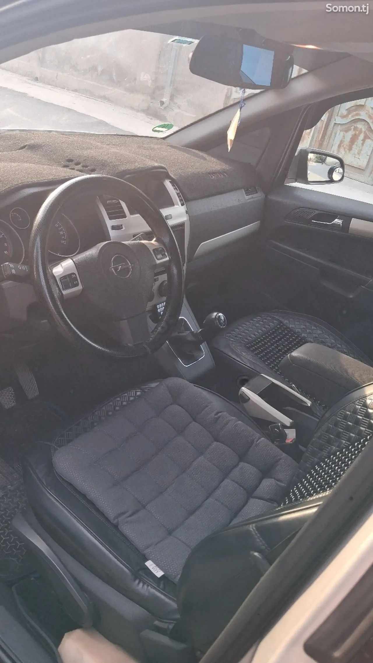 Opel Zafira 2008 · 1.6 MT