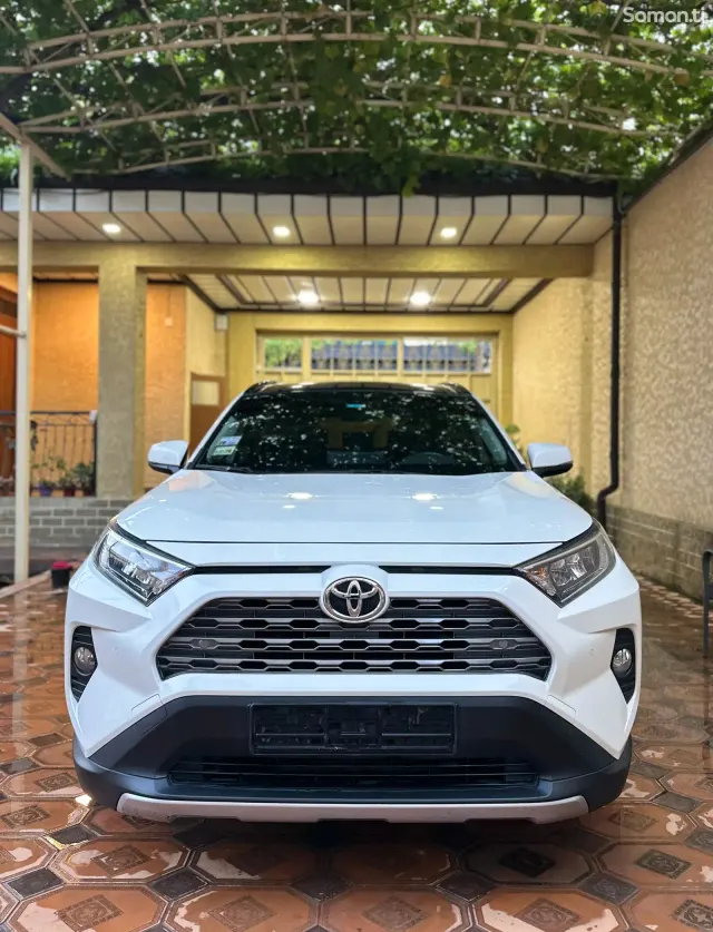 Toyota RAV 4 2019 · 2.5 AT