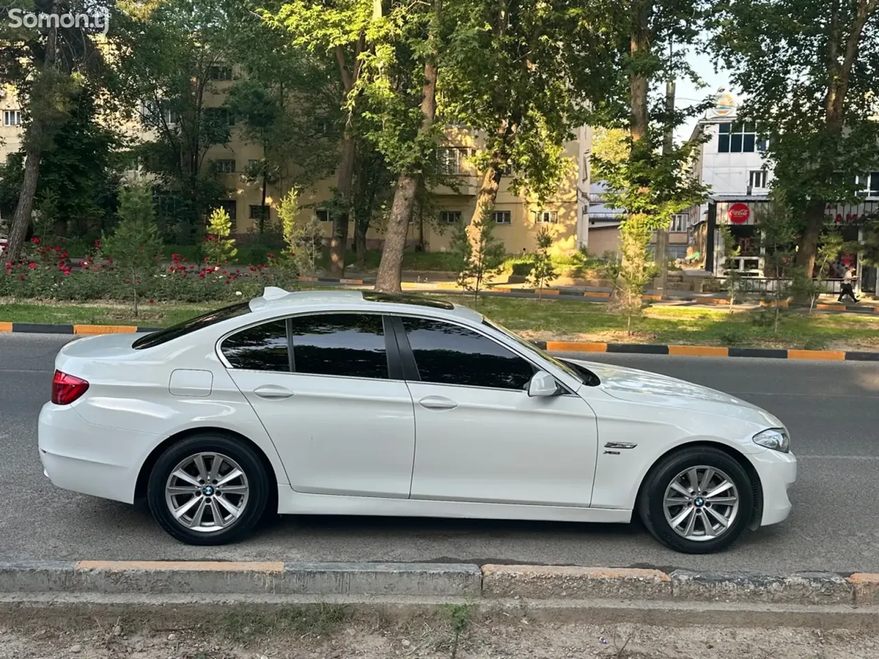 BMW 5 series 2012 · 2.0 AT