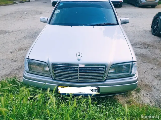 Mercedes-Benz C class 1995 · 1.8 MT