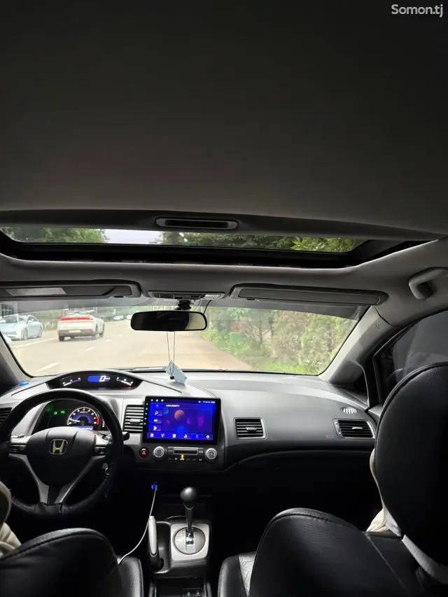 Honda Civic 2008 · 2.0 AT